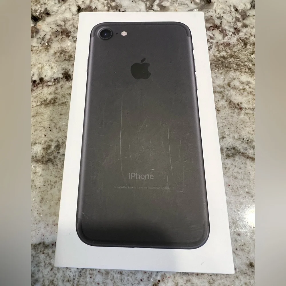 iPhone 7 Phone BOX ONLY